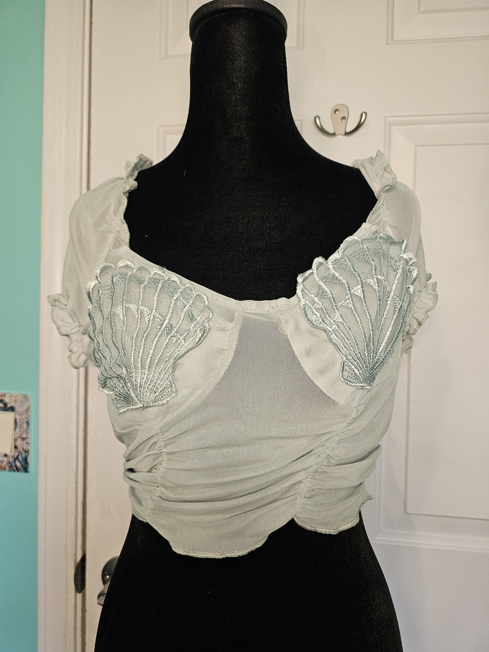 Romwe Sheer Sea Shell Embroidered Sage Green Women's Cropped Top Women's Size S
